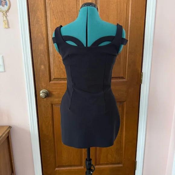 Chiara Boni Italy Black Geometric Top - Small - Picture 2 of 5